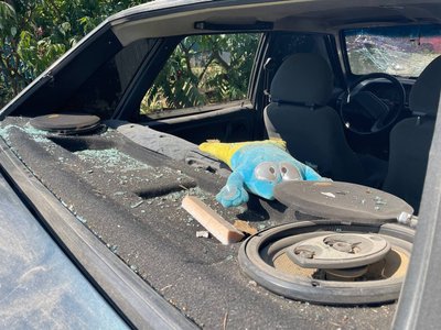 “Спалах, вогонь, удар, вікна полетіли”: жителі Новоселиці розповіли про ракетний удар по селу “Спалах, вогонь, удар, вікна полетіли”: жителі Новоселиці розповіли про ракетний удар по селу