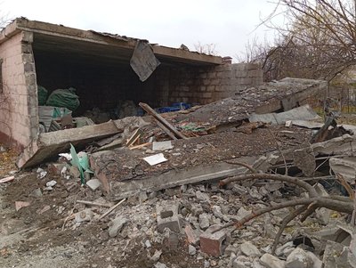 "Ми думали, прямо в будинок влучило". Що відбувається на місці удару по Дніпру на ранок 7 листопада "Ми думали, прямо в будинок влучило". Що відбувається на місці удару по Дніпру на ранок 7 листопада
