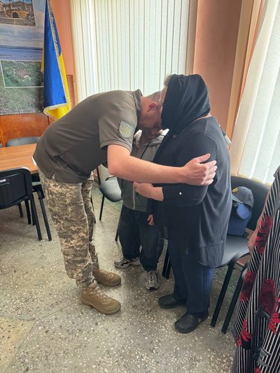 Родинам загиблих захисників з Одещини вручили державні нагороди Родинам загиблих захисників з Одещини вручили державні нагороди