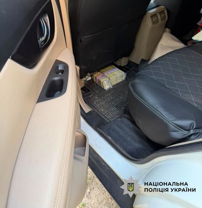 Виробника дронів ошукали на 55 тисяч євро та вимагали ще 150 тисяч: підозрювані двоє столичних адвокатів Виробника дронів ошукали на 55 тисяч євро та вимагали ще 150 тисяч: підозрювані двоє столичних адвокатів