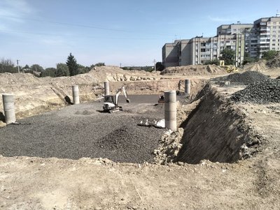 Зведення багатоповерхівок для переселенців у Нововолинську
