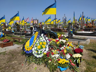 "Він мав стати командувачем Повітряних сил України": історія загиблого льотчика з Хмельниччини Олексія Меся "Він мав стати командувачем Повітряних сил України": історія загиблого льотчика з Хмельниччини Олексія Меся