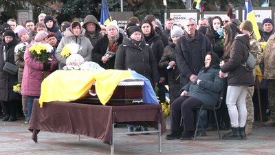 З військовими Русланом Корольчуком та Юрієм Ляшецьким попрощались у Рівному