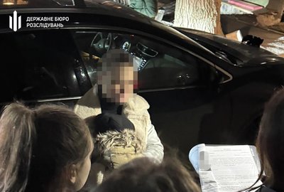 Заробляли на дезертирах: у Запоріжжі судитимуть сімейну пару – адвоката та його дружину – ДБР Заробляли на дезертирах: у Запоріжжі судитимуть сімейну пару – адвоката та його дружину – ДБР