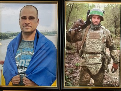 У Херсоні провели в останню путь загиблих військових Дмитра Бабенка та Івана Галайду У Херсоні провели в останню путь загиблих військових Дмитра Бабенка та Івана Галайду
