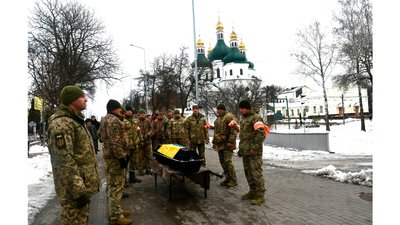 У Ніжині попрощалися з двома військовими ЗСУ: Сергієм Коворотнім та Ігорем Василенком У Ніжині попрощалися з двома військовими ЗСУ: Сергієм Коворотнім та Ігорем Василенком
