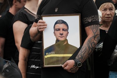 Прощання з рятувальниками, ДСНС, похорон, Харків, 18 кладовище, Данило Тіщенко, 17 червня 2026 року Прощання з рятувальниками, ДСНС, похорон, Харків, 18 кладовище, Данило Тіщенко, 17 червня 2026 року