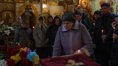 “Він був у самому пеклі”: у Сумах попрощалися з захисником Сергієм Савенком “Він був у самому пеклі”: у Сумах попрощалися з захисником Сергієм Савенком