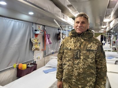"Укрзалізниця" вперше продемонструвала медичний евакуаційний поїзд "Укрзалізниця" вперше продемонструвала медичний евакуаційний поїзд