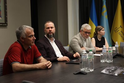 "Окупанти чинять на мешканців Енергодара такий самий тиск, як роками чинили на кримчан", — Іван Самойдюк "Окупанти чинять на мешканців Енергодара такий самий тиск, як роками чинили на кримчан", — Іван Самойдюк