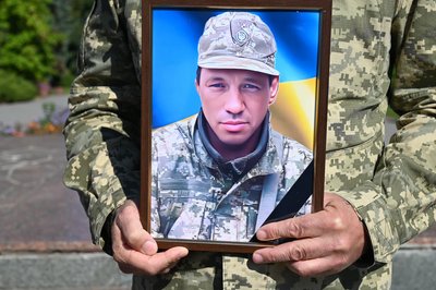 Похорон, Євген Лисак, прощання із бійцем Похорон, Євген Лисак, прощання із бійцем