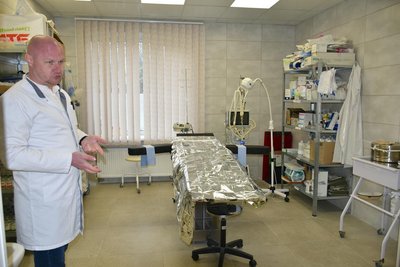 Лікар у оновленому приймальному відділенні Лікар у оновленому приймальному відділенні