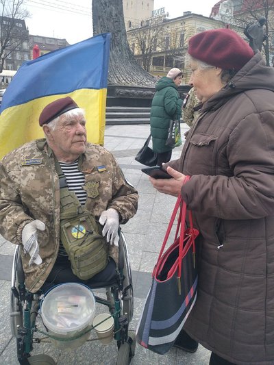 Волонтер дядя Гриша Волонтер дядя Гриша