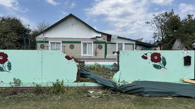 Пробиті дахи, зіпсований урожай та порятунок тварин: наслідки негоди у Кобеляцькій ТГ на Полтавщині Пробиті дахи, зіпсований урожай та порятунок тварин: наслідки негоди у Кобеляцькій ТГ на Полтавщині
