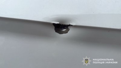 Під час конфлікту вистрілив у автомобіль з мисливської рушниці: на Львівщині підозрюють 40-річного чоловіка Під час конфлікту вистрілив у автомобіль з мисливської рушниці: на Львівщині підозрюють 40-річного чоловіка