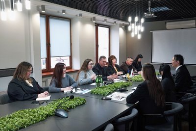 "Sakura train": в Україні планують запустити новий флагманський поїзд "Київ — Ужгород" "Sakura train": в Україні планують запустити новий флагманський поїзд "Київ — Ужгород"