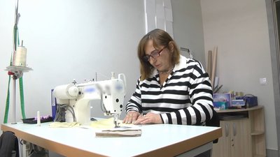 У Хмельницькому безоплатно навчають швейній справі У Хмельницькому безоплатно навчають швейній справі