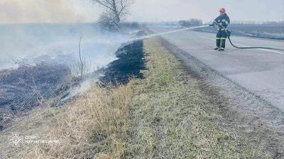 На Чернігівщині сталися 62 пожежі в екосистемах на загальній площі 107 гектарів На Чернігівщині сталися 62 пожежі в екосистемах на загальній площі 107 гектарів