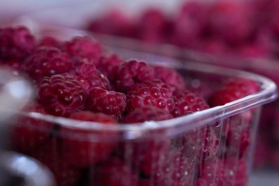 Сезонні ягоди: які ціни на ринках Запоріжжя Сезонні ягоди: які ціни на ринках Запоріжжя