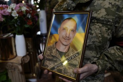 Загинув під Краматорськом: у Сумах попрощалися з Андрієм Саєвським Загинув під Краматорськом: у Сумах попрощалися з Андрієм Саєвським