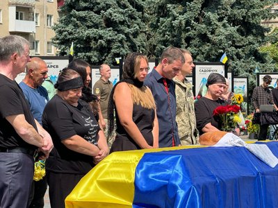 З військовим Дмитром Димарем попрощались у Рівному З військовим Дмитром Димарем попрощались у Рівному