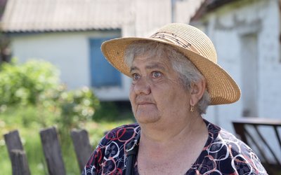 "Тут розбило все на світі". Як з Чаплиного, яке перебуває під ударами КАБами, триває евакуація місцевих жителів "Тут розбило все на світі". Як з Чаплиного, яке перебуває під ударами КАБами, триває евакуація місцевих жителів