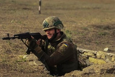 Гвардійці 19 Миколаївського полку НГУ тренуються з психологічної підготовки перед ротацією на фронт Гвардійці 19 Миколаївського полку НГУ тренуються з психологічної підготовки перед ротацією на фронт