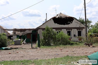 Наслідки влучання авіабомби РФ у Цупівці на Харківщині 10 червня 2025 року Наслідки влучання авіабомби РФ у Цупівці на Харківщині 10 червня 2025 року