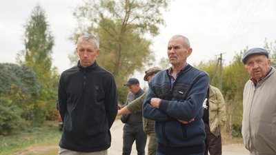 “Пошкодили човни та обмежили доступ до водойми”: жителі села Скуносеве скаржаться на захват водойми підприємцем