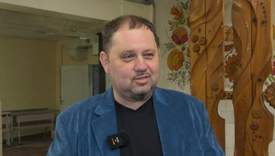 Молитва і музика під час атаки на Луцьк: студенти волинського коледжу зворушили мережу співом в укритті Молитва і музика під час атаки на Луцьк: студенти волинського коледжу зворушили мережу співом в укритті