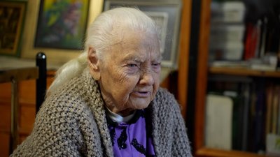"Не знаю, як забути ті рокіи". Спогади 101-річної очевидиці Голодомору 1932-33 років "Не знаю, як забути ті рокіи". Спогади 101-річної очевидиці Голодомору 1932-33 років
