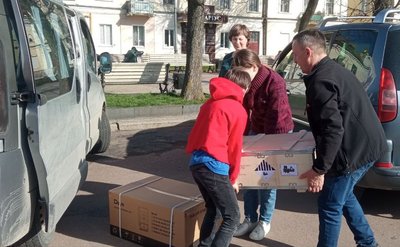 Разом з іншими родина Андрієнків одержала обладнання для резервного безперебійного постачання електрики Разом з іншими родина Андрієнків одержала обладнання для резервного безперебійного постачання електрики