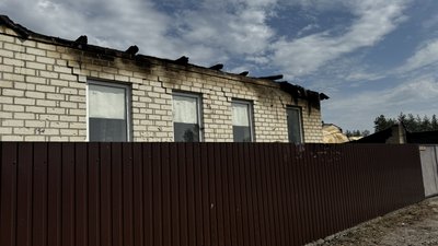 наслідки лісові пожежі пошкоджені будинки обстріли армія РФ пожежі селище Ярова Лиманська громада Донецька область 4 вересня 2024 рік наслідки лісові пожежі пошкоджені будинки обстріли армія РФ пожежі селище Ярова Лиманська громада Донецька область 4 вересня 2024 рік