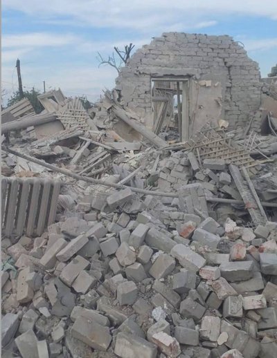 Єдине вижило під завалами. На Дніпропетровщині зооволонтерка виходжує вціліле після удару КАБами цуценя з Краматорська Єдине вижило під завалами. На Дніпропетровщині зооволонтерка виходжує вціліле після удару КАБами цуценя з Краматорська