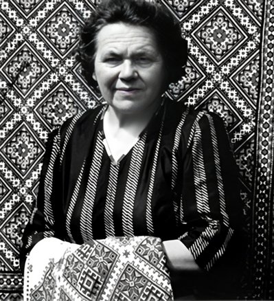 У Чернівцях сім вулиць перейменували на честь жінок. Хто вони та як пов'язані з Буковиною У Чернівцях сім вулиць перейменували на честь жінок. Хто вони та як пов'язані з Буковиною