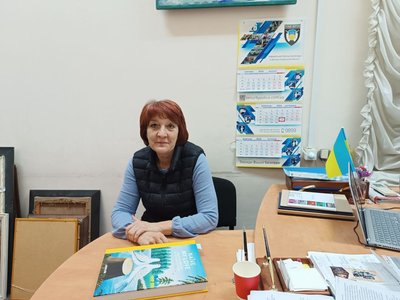 З 96 вибитих вікон встановили вже 38 нових. Як художній музей у Дніпрі відновлюється і працює після атак РФ З 96 вибитих вікон встановили вже 38 нових. Як художній музей у Дніпрі відновлюється і працює після атак РФ