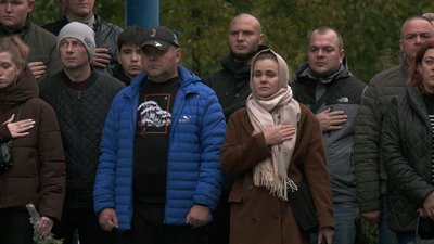 На Вінниччині на честь загиблого 20-річного Анатолія Сіненка відкрили меморіальну дошку На Вінниччині на честь загиблого 20-річного Анатолія Сіненка відкрили меморіальну дошку