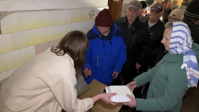 На прикордонні Чернігівщини волонтери шукають спонсорів аби безплатно годувати людей На прикордонні Чернігівщини волонтери шукають спонсорів аби безплатно годувати людей