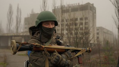 "Ми готові гідно зустріти ворога". Репортаж із військових навчань на Київщині