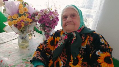 "Щоб вижити їли лободу, бур’яни та листя з дерев": спогади очевидців Голодомору на Кіровоградщині "Щоб вижити їли лободу, бур’яни та листя з дерев": спогади очевидців Голодомору на Кіровоградщині