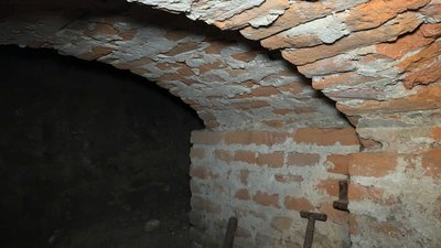 Підземелля під містом: на Хмельниччині центр Городка вкритий підземними ходами