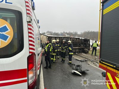 ДТП на трасі "Київ-Чоп" ДТП на трасі "Київ-Чоп"