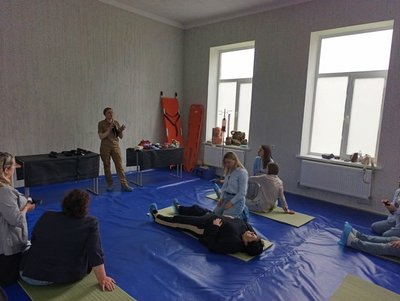 "Щоб захистити себе і своїх близьких": на Уманщині відкрили перший підрозділ центру підготовки громадян до нацспротиву "Щоб захистити себе і своїх близьких": на Уманщині відкрили перший підрозділ центру підготовки громадян до нацспротиву