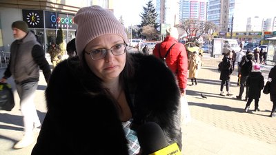 Волонтер із Херсона Григорій Янченко збирає у Житомирі гроші для ЗСУ Волонтер із Херсона Григорій Янченко збирає у Житомирі гроші для ЗСУ