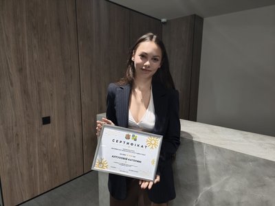 20 молодих жителів Житомирщини отримали премії ОВА по 10 тисяч гривень 20 молодих жителів Житомирщини отримали премії ОВА по 10 тисяч гривень