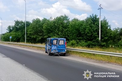 Травмувався працівник дорожньої служби внаслідок ДТП на Рівненщині Травмувався працівник дорожньої служби внаслідок ДТП на Рівненщині