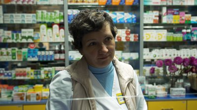 Другу добу без світла, у чергах та під звуки генераторів: як живе Славутич, який повністю залежить від електроенергії Другу добу без світла, у чергах та під звуки генераторів: як живе Славутич, який повністю залежить від електроенергії