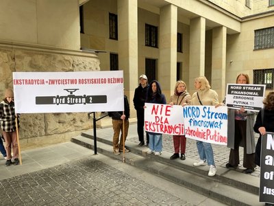 Суд у Варшаві залишив підозрюваного у підриві "Північних потоків" на 40 днів під вартою Суд у Варшаві залишив підозрюваного у підриві "Північних потоків" на 40 днів під вартою