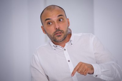 "Усе, що нас девестернізує, нас убиває". Інтерв'ю з філософом Вахтанґом Кебуладзе "Усе, що нас девестернізує, нас убиває". Інтерв'ю з філософом Вахтанґом Кебуладзе