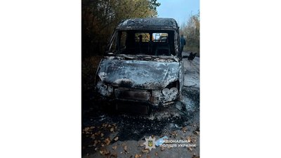 Один з чотирьох енергетиків, яких шпиталізували після атаки дронами РФ автівок АТ "Чернігівобленерго", помер Один з чотирьох енергетиків, яких шпиталізували після атаки дронами РФ автівок АТ "Чернігівобленерго", помер